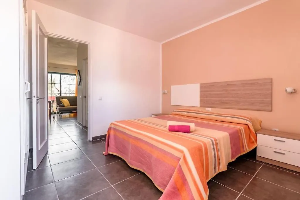 Appartamento In Residence Vista Con Piscina Costa De Antigua